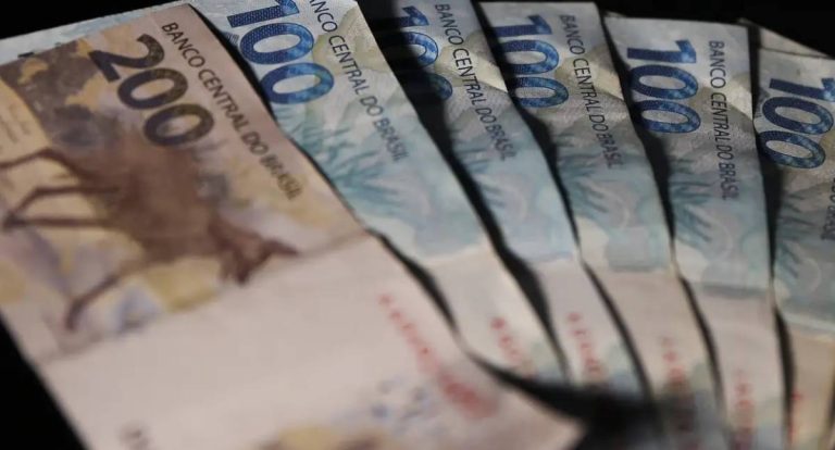 Prévia da inflação desacelera para 0,18% em outubro com queda nos alimentos