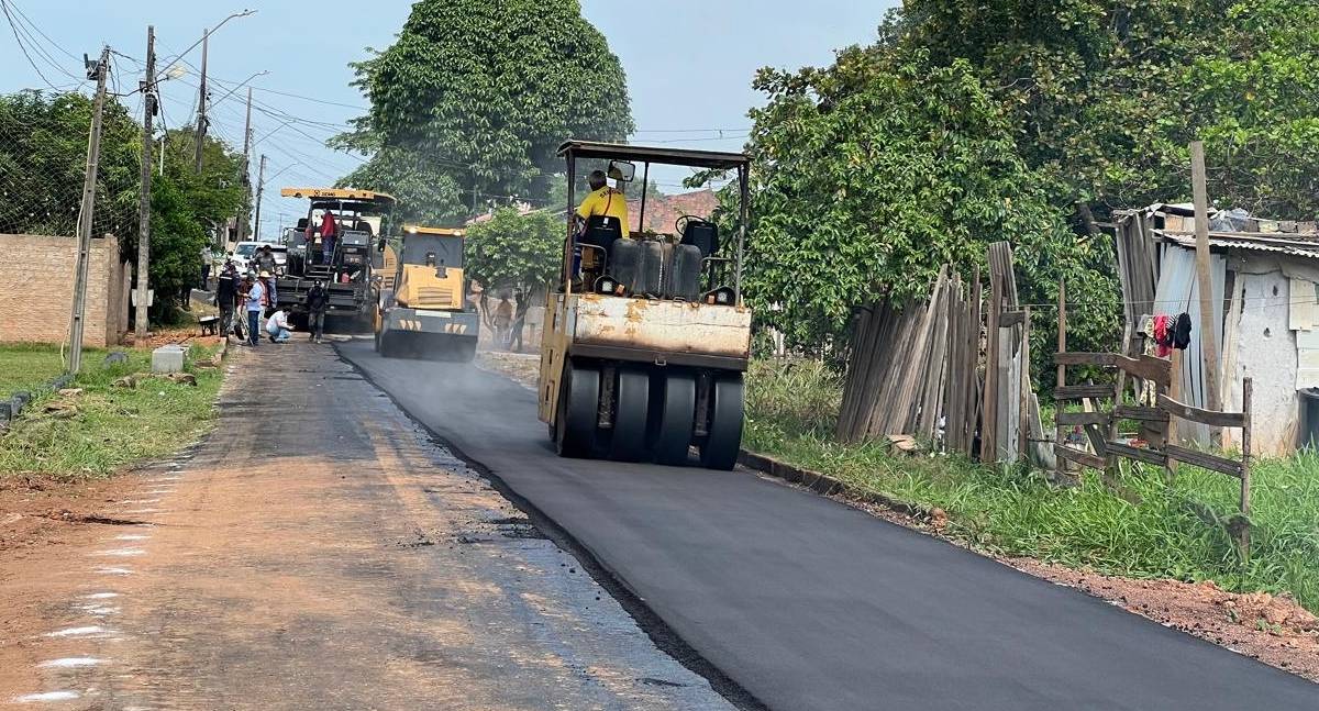 Rua Tijuca, no bairro São Francisco, recebe obras de recuperação e pavimentação