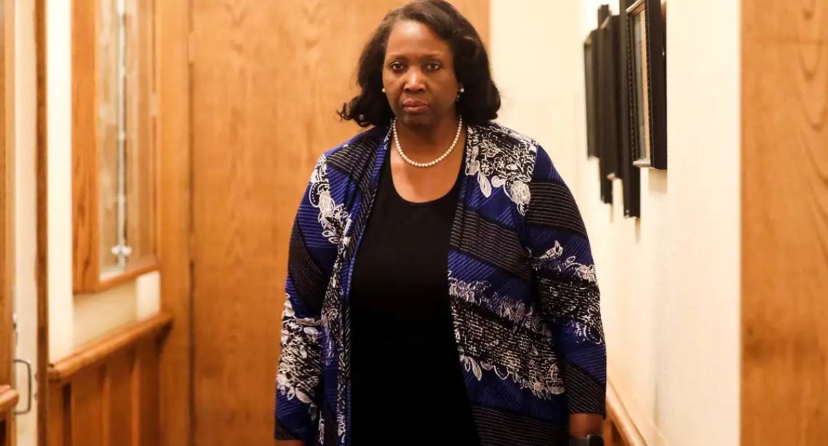 Suprema Corte adia decisão sobre demissão de Lisa Cook do Fed