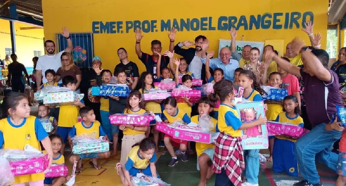 TRT-14 promove ação social e se compromete a estruturar biblioteca em escola rural