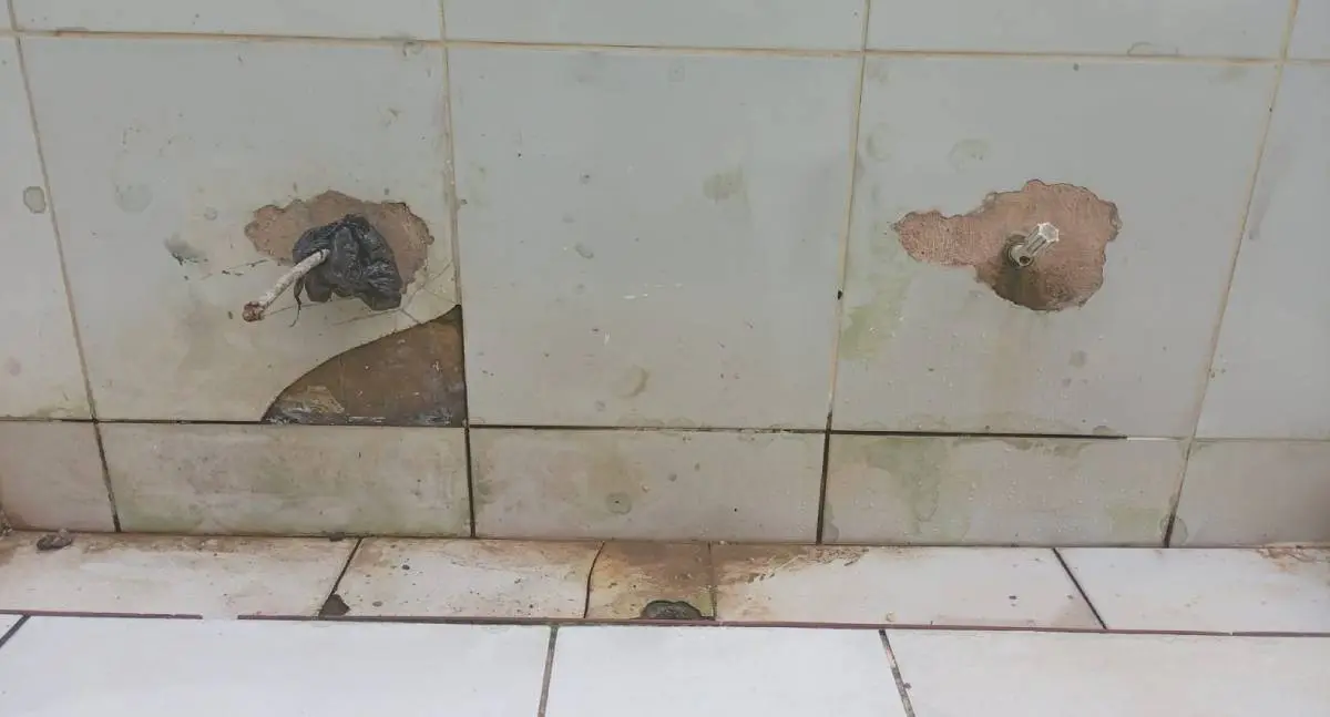 Vandalismo no Parque Circuito de Porto Velho causa danos e desperdício de água