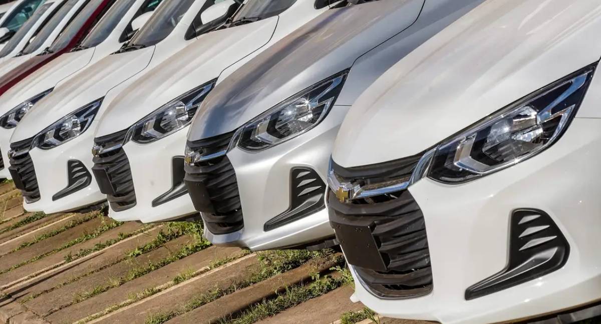 Venda e produção de veículos automotores crescem em setembro