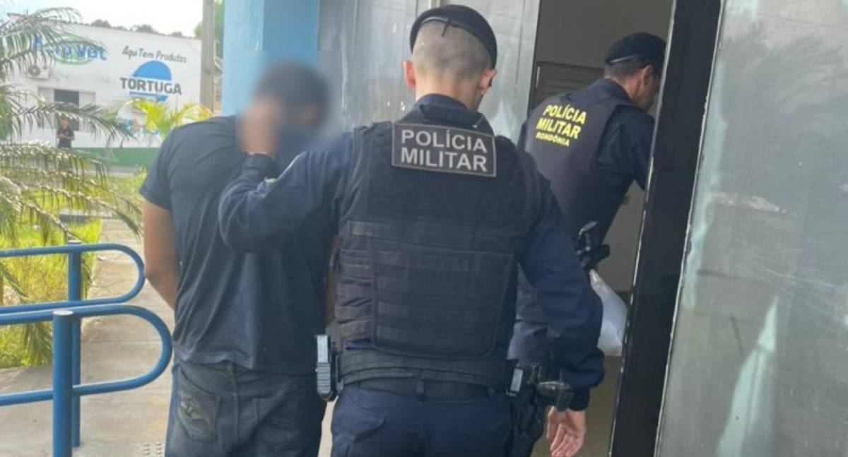 Ação rápida da PM resulta na prisão de homem após sequência de furtos no centro