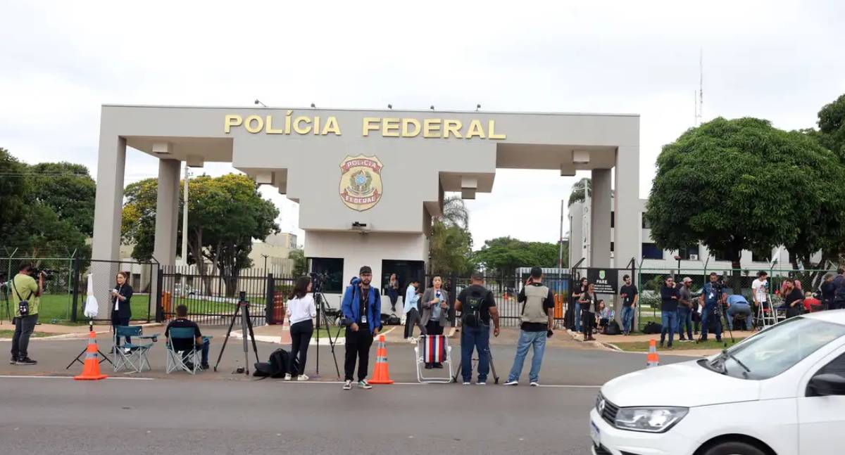 Advogado de Bolsonaro afirma que recorrerá da prisão preventiva