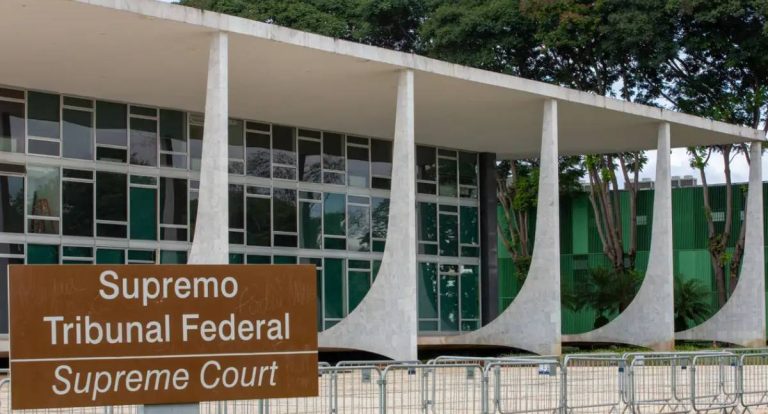 Alexandre de Moraes assume a presidência interina do STF