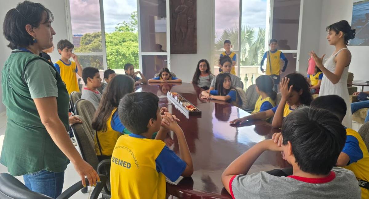 Alunos da rede municipal conhecem a história de Rondônia em visita ao Museu da Memória Rondoniense