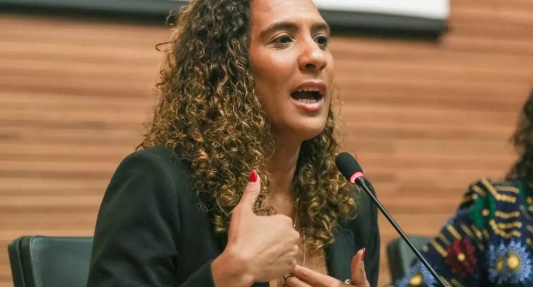 Anielle Franco defende que mulheres negras sejam ouvidas durante marcha em Brasília
