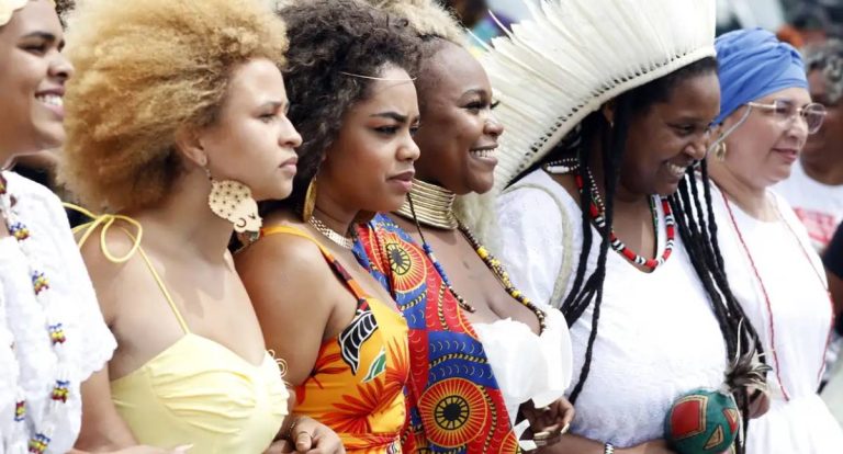 Ativistas de toda a América Latina e Caribe se unem à Marcha em Brasília