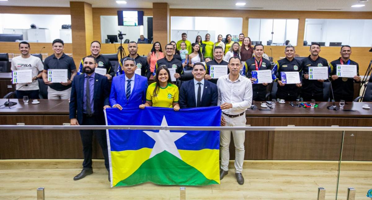 Atletas policiais de Rondônia recebem homenagem em sessão solene na Assembleia Legislativa