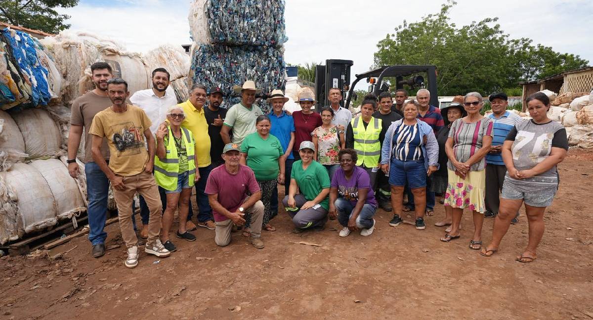 Bagattoli entrega empilhadeira à Coocare em Ariquemes