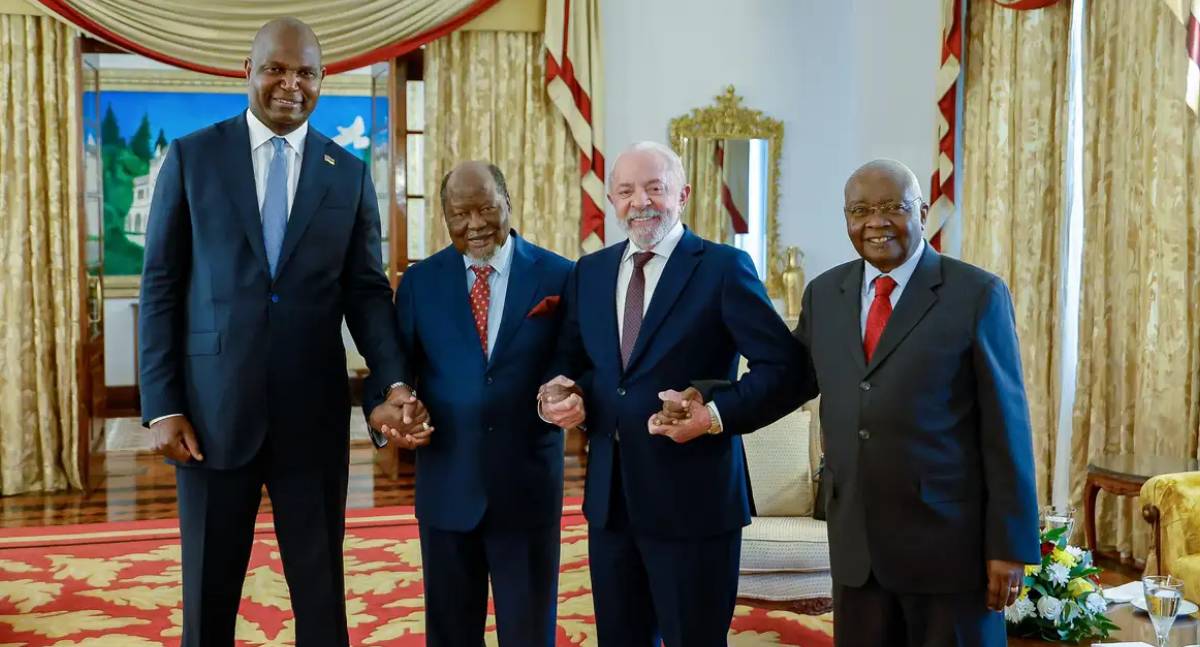 Brasil e Moçambique firmam acordos e Lula defende financiamento externo do BNDES