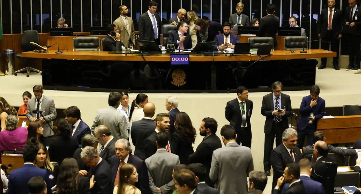 Câmara aprova licença-paternidade gradual de até 20 dias