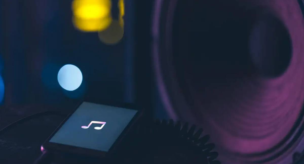 Câmara aprova texto-base que regula plataformas de streamings e cobra tributo