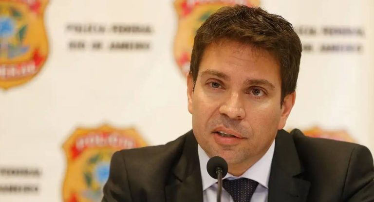 Câmara não foi informada sobre viagem de Ramagem aos EUA