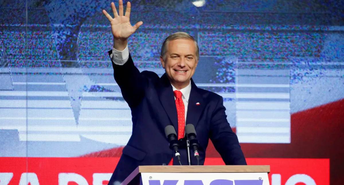 Candidato de extrema-direita Kast ameaça reverter direitos reprodutivos no Chile