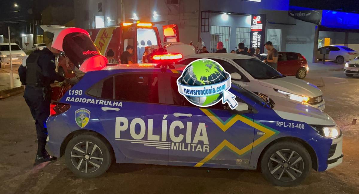 Carro da Semusa avança preferencial e causa grave acidente com motociclista na zona Leste
