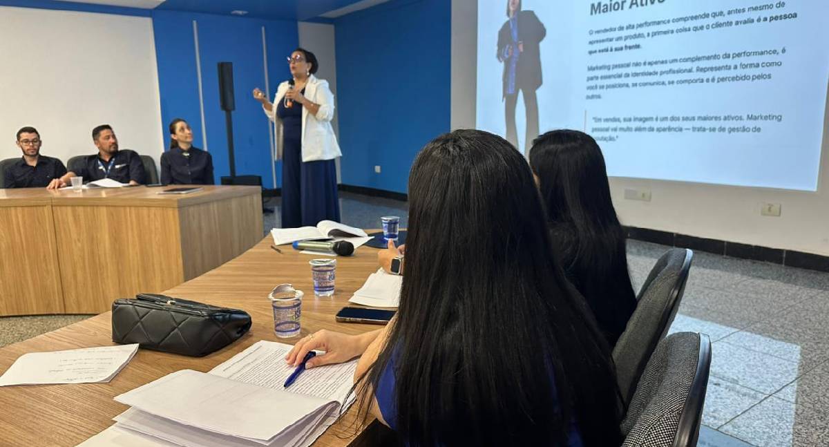 CDL Ji-Paraná realiza treinamento de alta performance em vendas