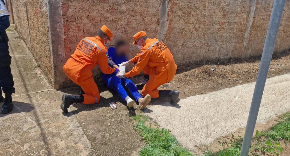 Ciclista e motociclista ficam feridos após colisão no Igarapé