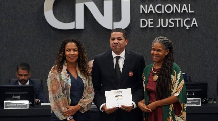 CNJ premia TRT-14 por avanço de 53% em equidade racial no Judiciário