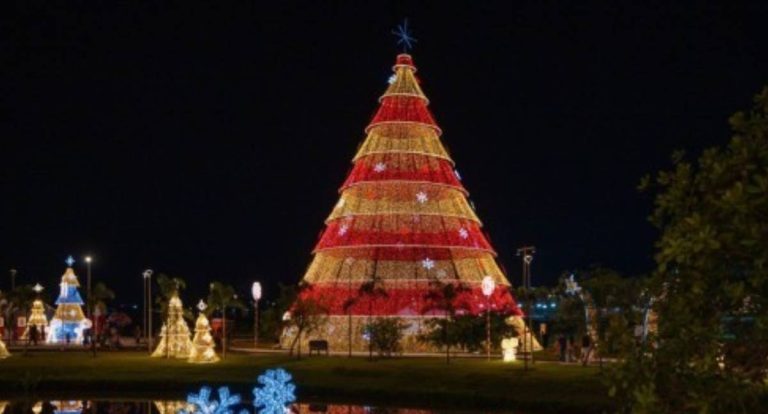 Com o tema “Uma Cidade Encantada’ Porto Velho inaugura o Natal com grande espetáculo e chegada do Papai Noel neste sábado