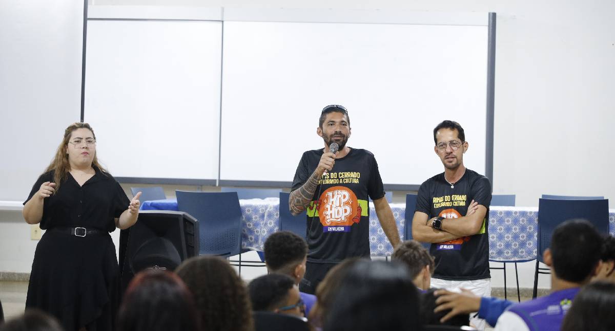 Com roda de conversa, minidocumentário sobre Hip Hop é exibido em escola de Vilhena
