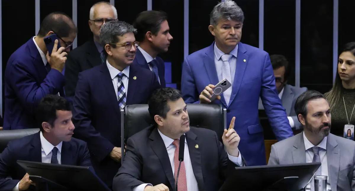 Congresso aprova crédito de R$ 42 bilhões para Previdência e Bolsa Família