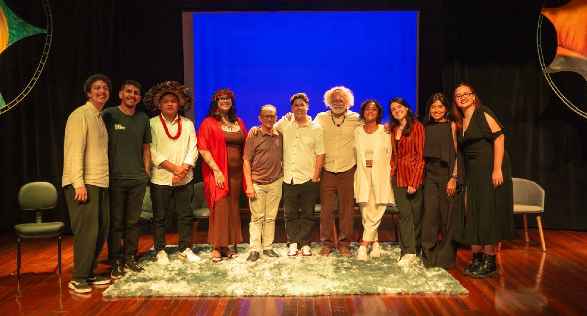 Criativos emociona plateia ao homenagear artistas de Rondônia