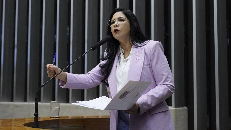 Cristiane Lopes apoia projeto contra o crime organizado