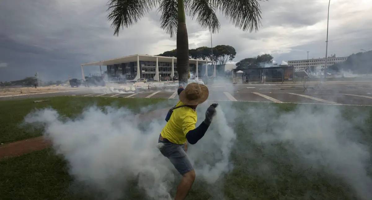 Defesas de 'kids pretos' iniciam sustentações orais no julgamento da trama golpista no STF