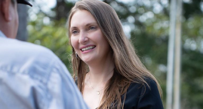 Deputada solicita construção de nova escola em Seringueiras