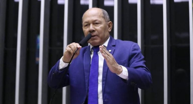 Deputado Coronel Chrisóstomo destina meio milhão à saúde da mulher em Theobroma