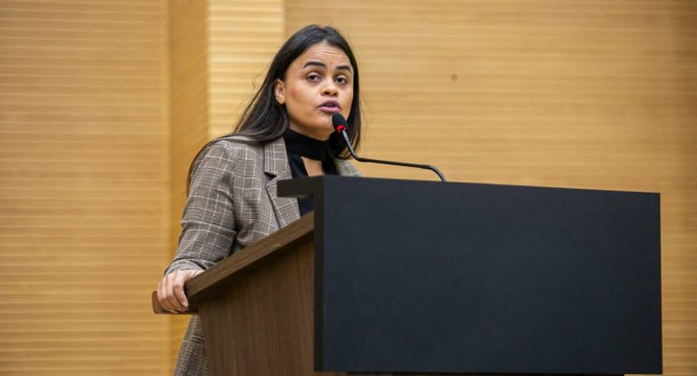 Dra. Taíssa cobra melhorias no atendimento da Sefin em Guajará-Mirim