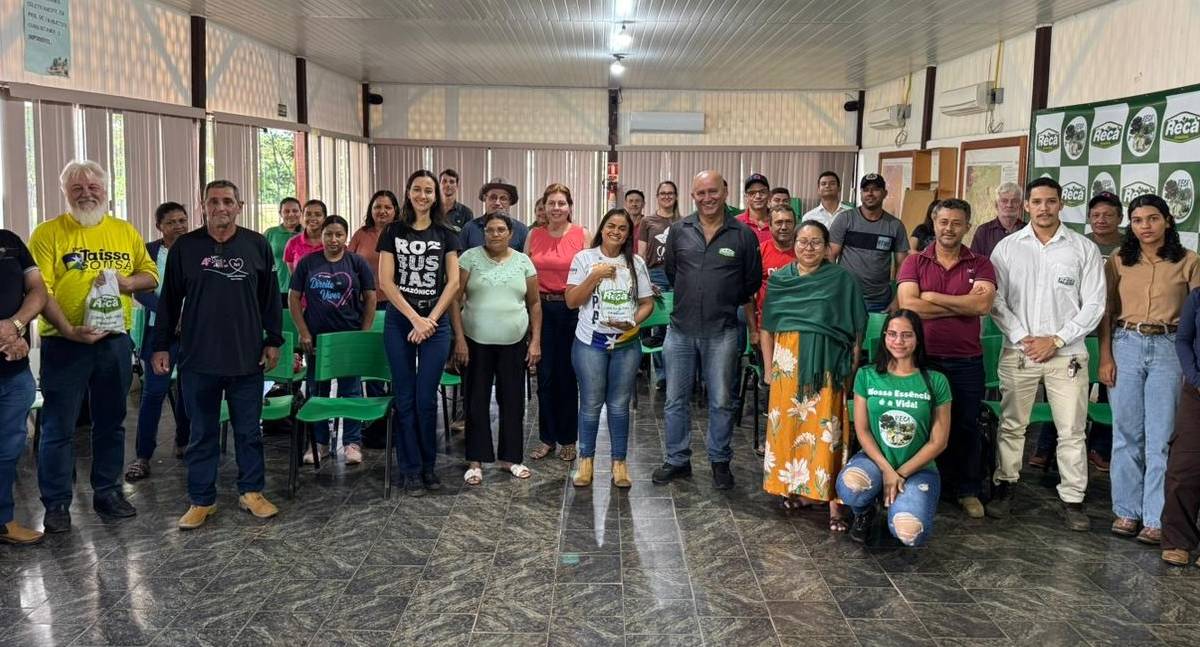 Dra. Taíssa reforça apoio à agricultura sustentável com entrega de peneira rotativa ao Reca em Nova Califórnia