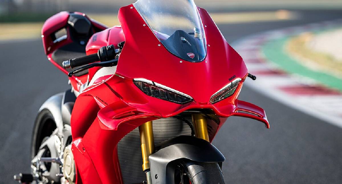 Ducati apresenta a sétima geração da Panigale V4 no Brasil