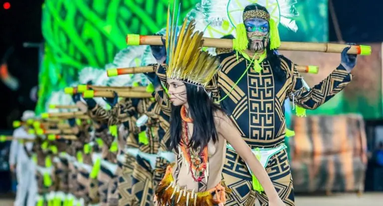 Duelo na Fronteira celebra tradição dos bois-bumbás Flor do Campo e Malhadinho em Rondônia