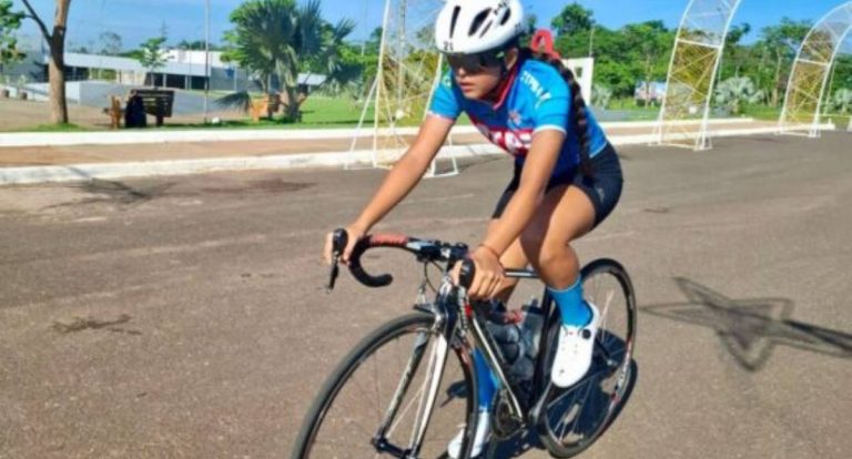 Estudante de Guajará-Mirim é tricampeã de ciclismo nos Jogos Escolares de Rondônia