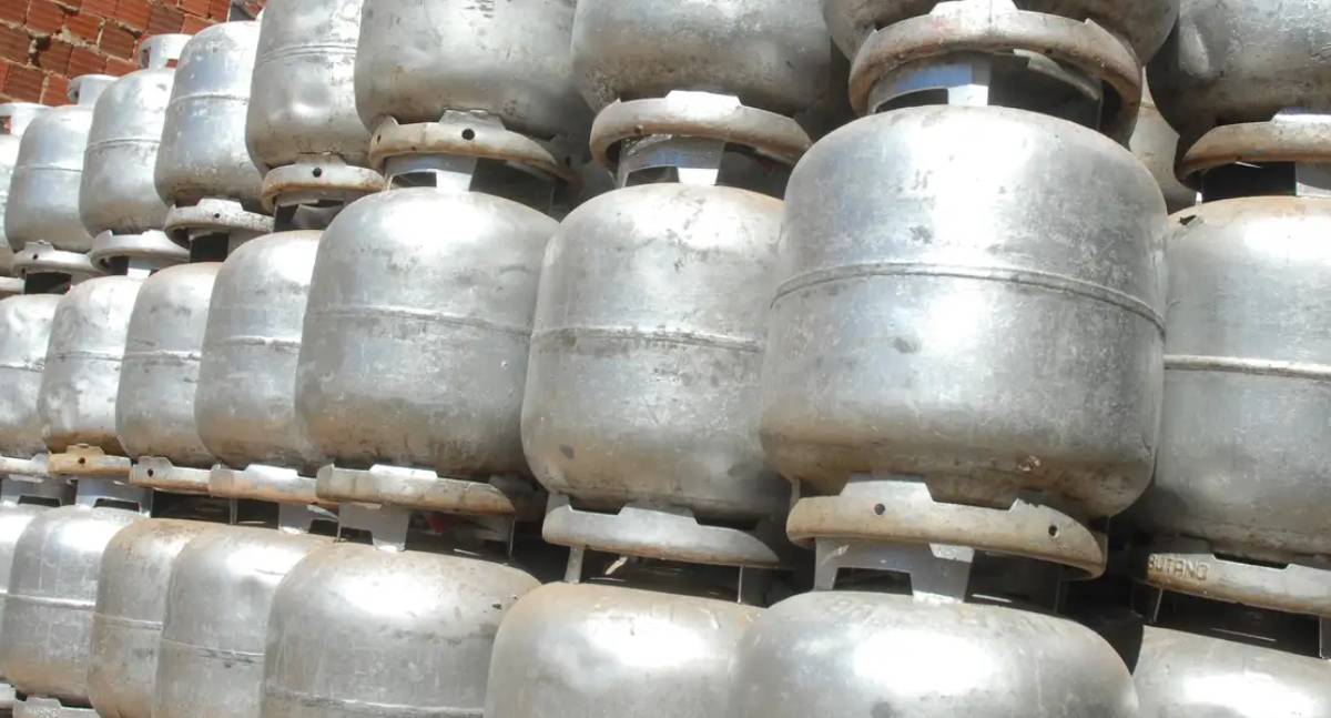 Gás gratuito para 1 milhão de famílias começa na segunda-feira