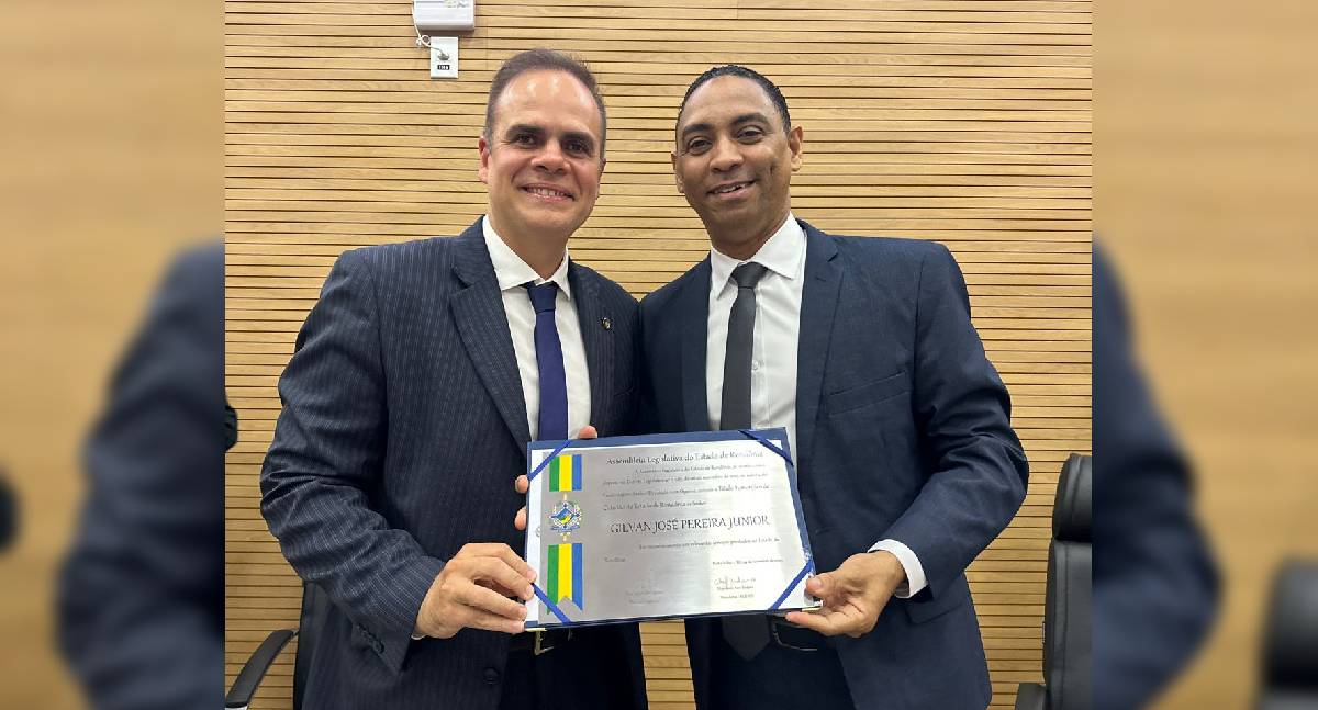 Gilvan Pereira recebe título de Cidadão Honorífico na Assembleia Legislativa