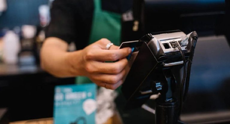 Goiás inicia emissão automática de notas fiscais integradas a meios de pagamento