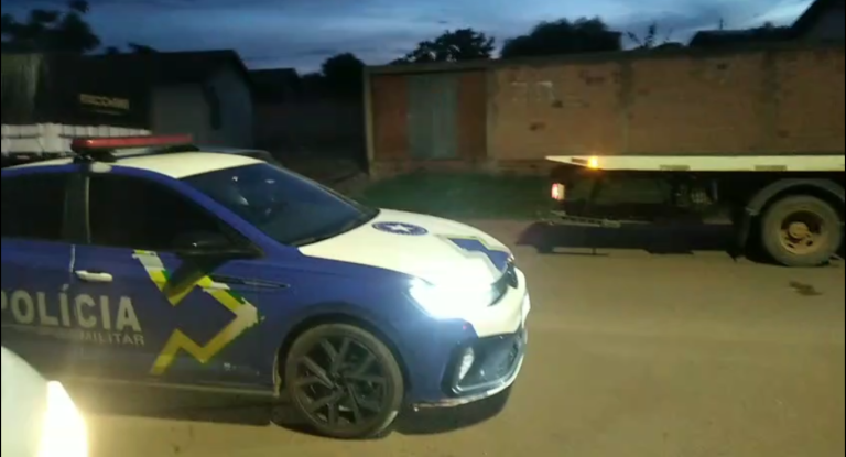 Homem é preso após tentar atropelar ex-esposa e fugir em alta velocidade pelas ruas de Porto Velho