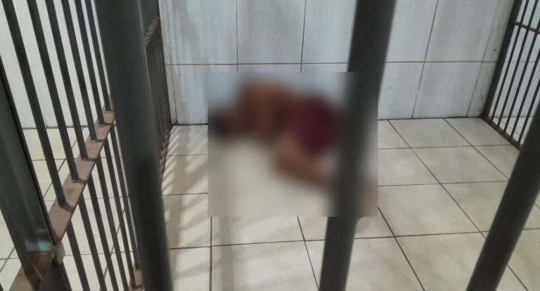 Homem é preso por furtar bicicleta de cliente que negou dar esmola