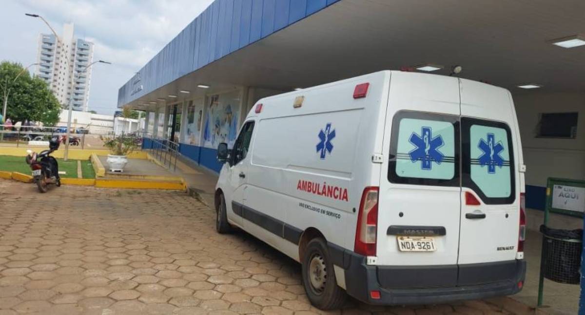 Homem tem perna decepada em acidente entre moto e picape na BR-364