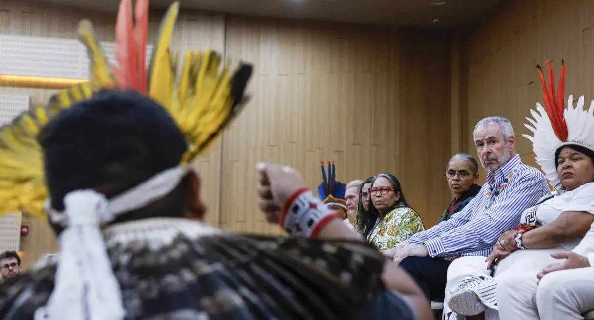 Indígenas Munduruku são recebidos na COP30 e criticam pauta ambiental