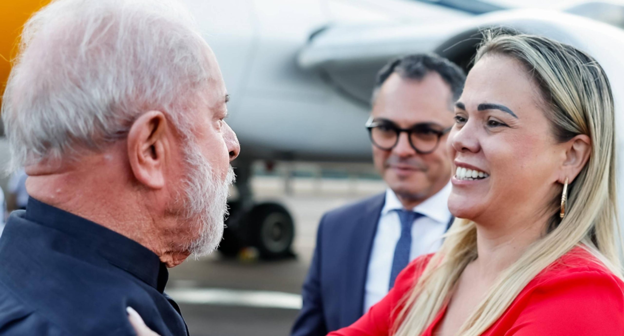 Isenção do IR até R$ 5 mil é comemorada por Cláudia de Jesus como vitória do governo Lula