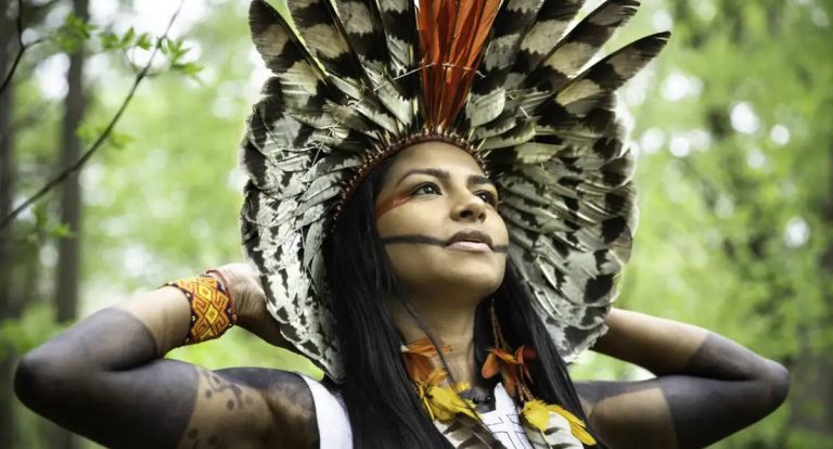 Juma Xipaia detalha impactos de megaobras na Amazônia em meio à COP30