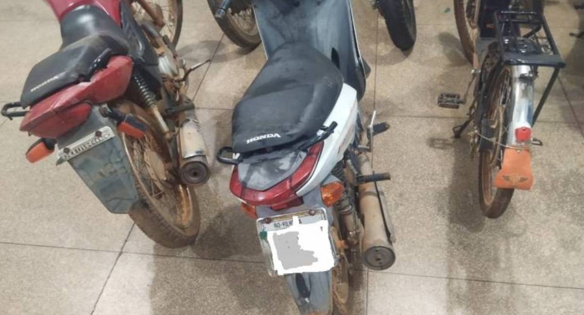 Ladrões atiram contra jovens durante perseguição após furto de bicicleta elétrica