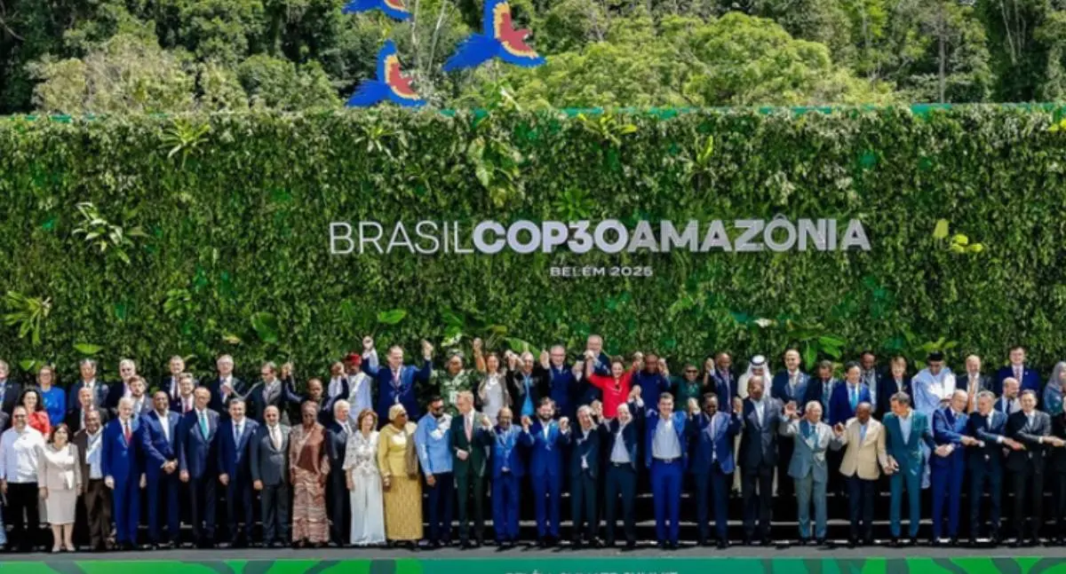 Lula afirma que "A Terra não comporta mais o uso intensivo de combustíveis fósseis"