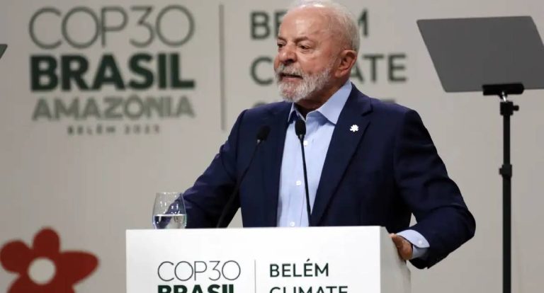 Lula afirma que mobilização da Cúpula dos Povos tornou COP30 possível 