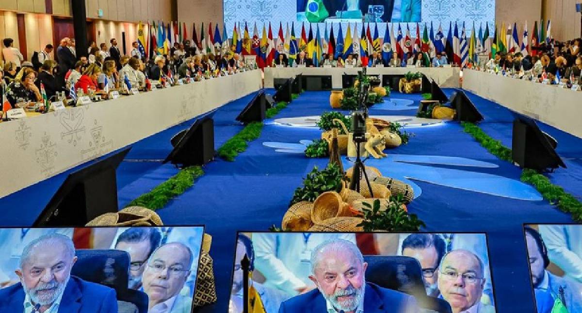Lula defende integração e democracia durante Cúpula Celac-UE