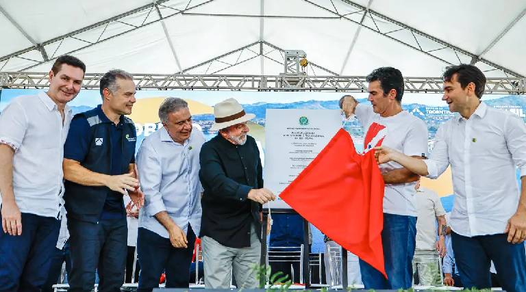 Lula entrega ponte que liga Tocantins e Pará